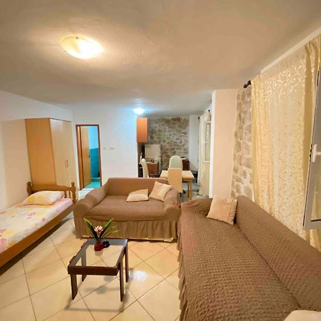 Pavle Apartmani Risan Exteriér fotografie