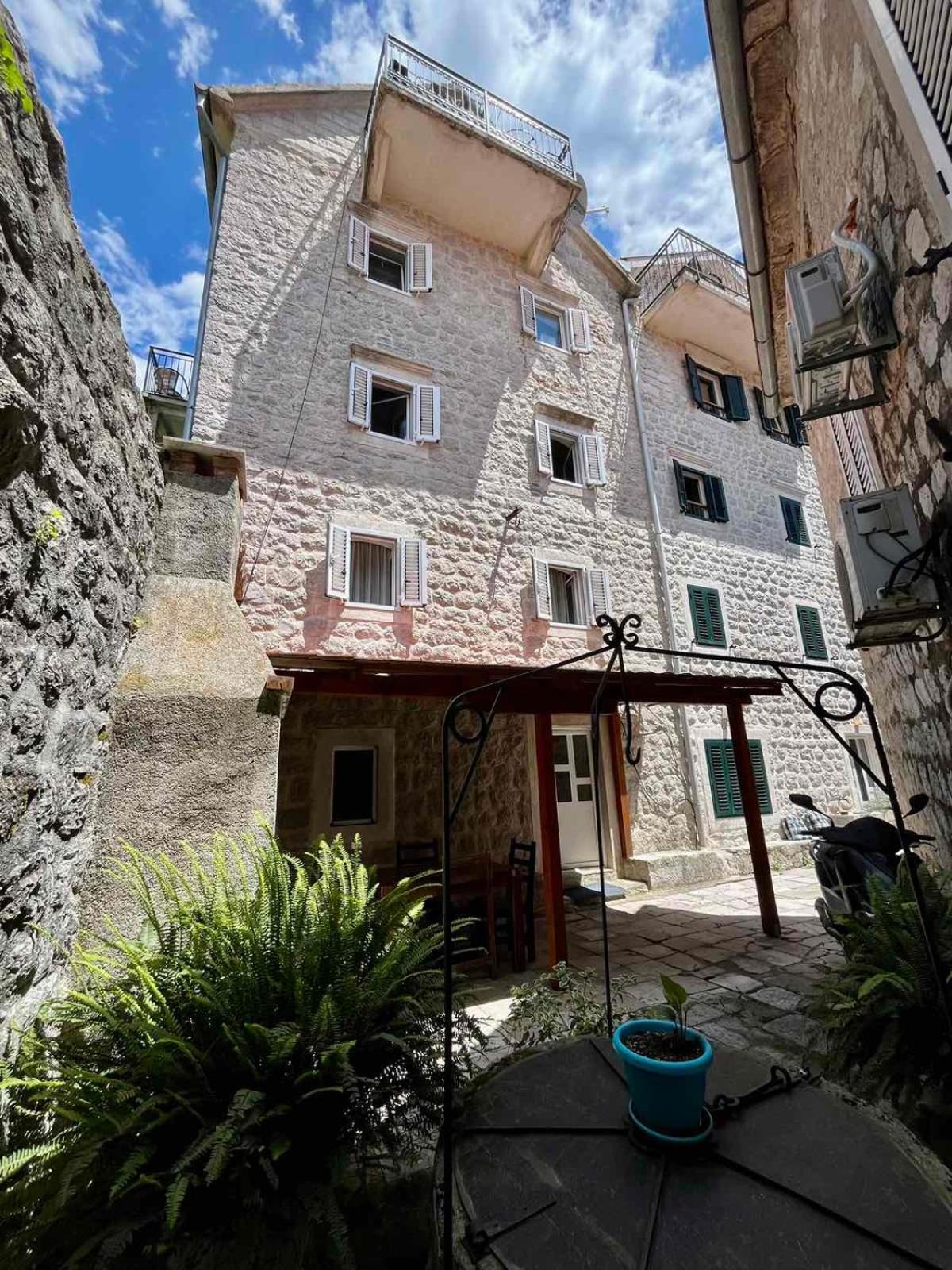 Pavle Apartmani Risan Exteriér fotografie